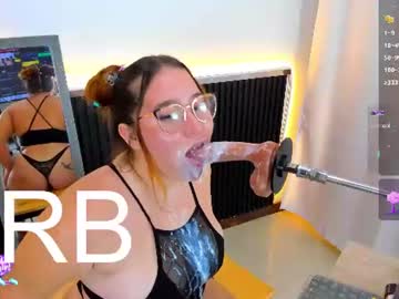 carlota_curvy