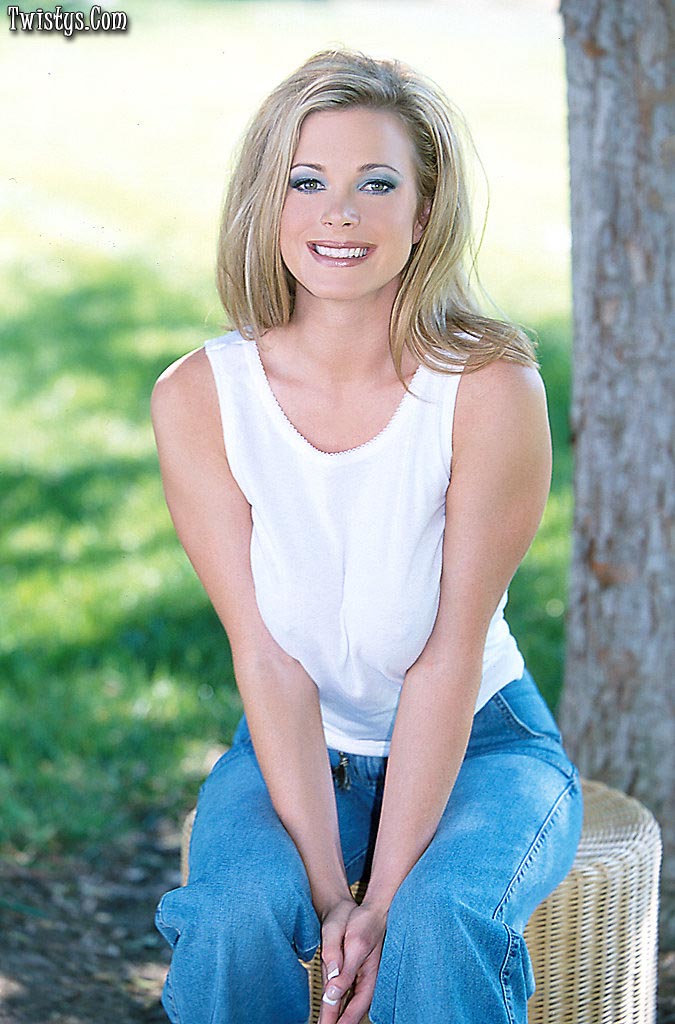 Sydney Moon Wet Shirt and Jeans — 56