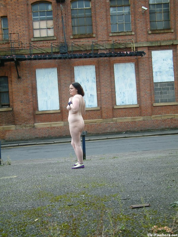 Redhead Chubby UK Flasher Angel — 8